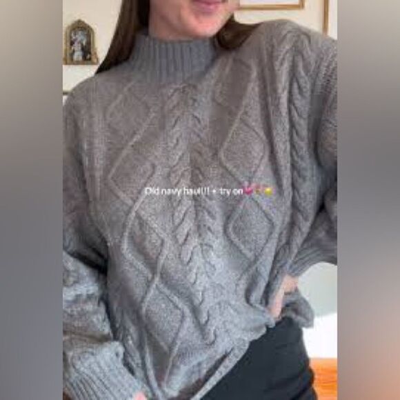 NWT OLD NAVY L Stretchy Cable Knit Sweater - Picture 1 of 14